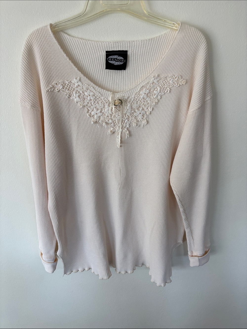 Tremors Cream Lace-Trim Thermal Top